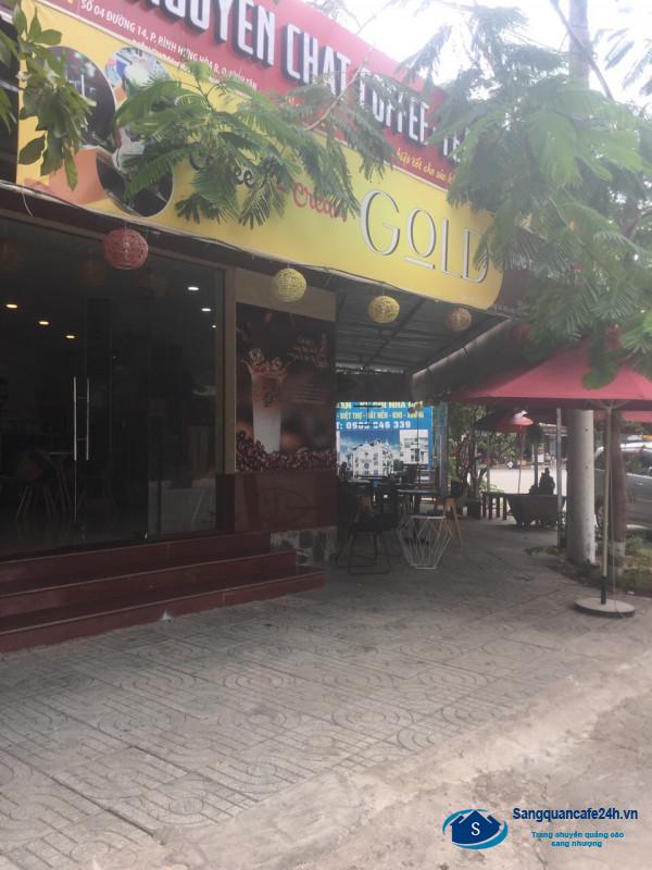 Sang nhanh quán cafe mặt tiền đường, không gian rộng, thoáng mát, dân cư đông đúc, trung tâm quận Bình Tân.