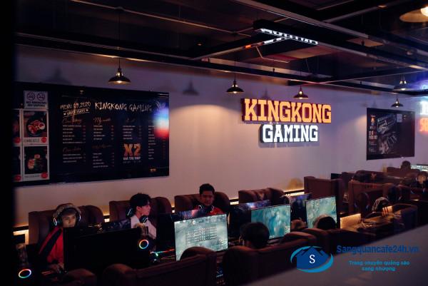 Sang quán game thương hiệu Cybercore, được thương hiệu game chọn làm nơi thi đấu các giải Fifa online, Crossfire, Liên minh huyền thoại.