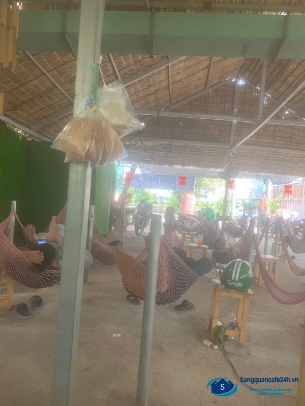 Sang quán cafe
