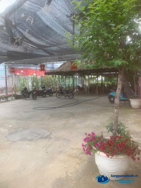 Sang quán cafe