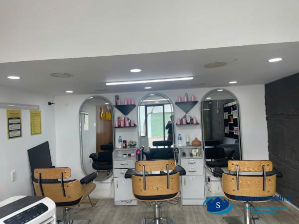 Sang tiệm tóc - nail
