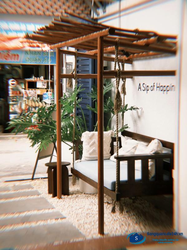 Sang quán cafe