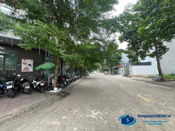 Sang quán cafe