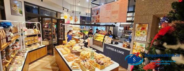 Sang quán cafe