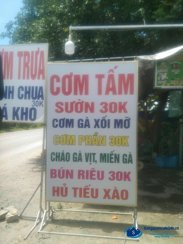 Sang quán cơm