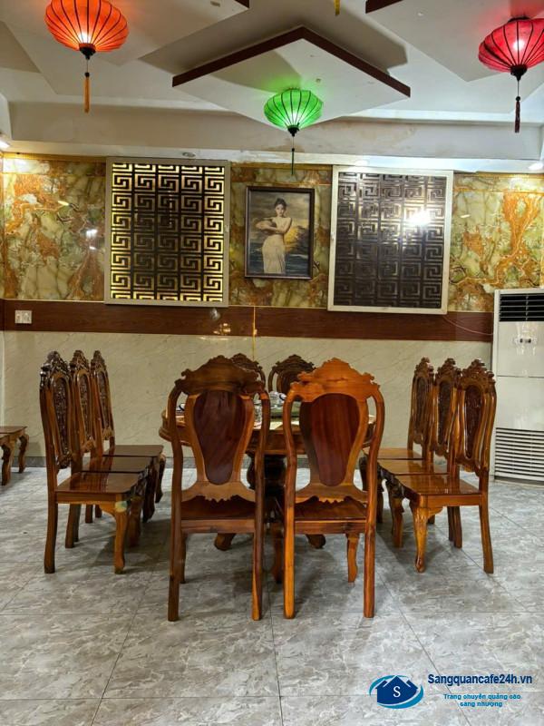 Sang nhà hàng