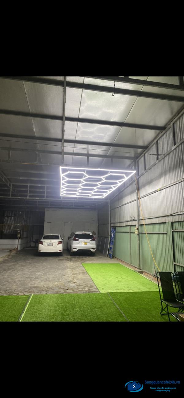 Sang tiệm rửa - sửa xe
