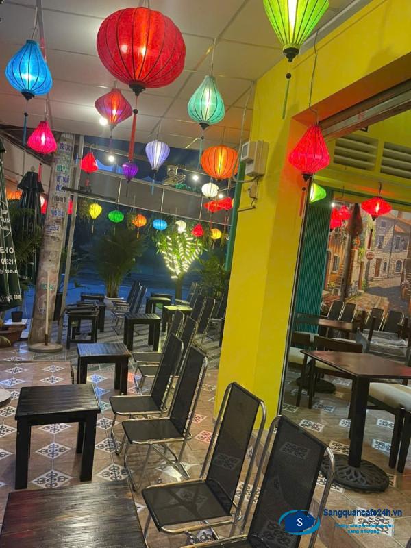 Sang quán cafe