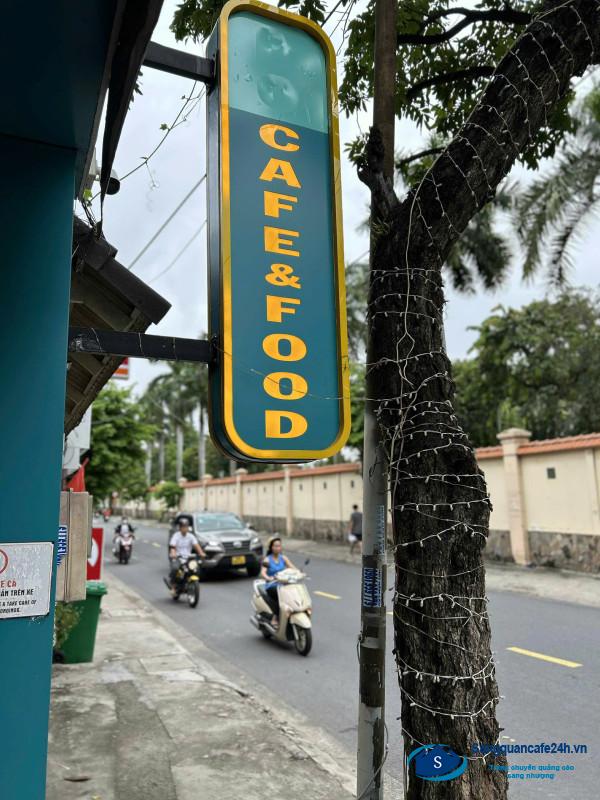 Sang quán cafe