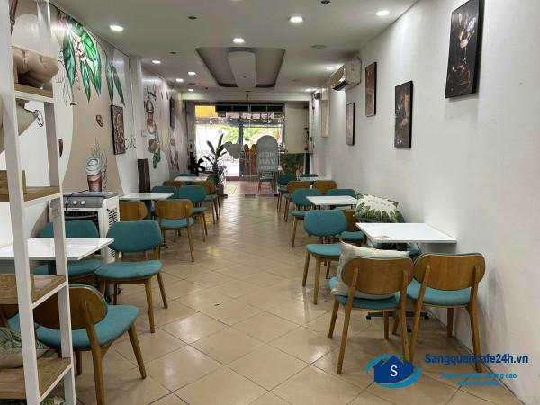 Sang quán cafe