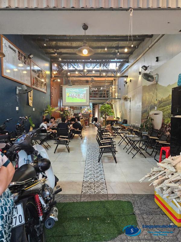 Sang quán cafe