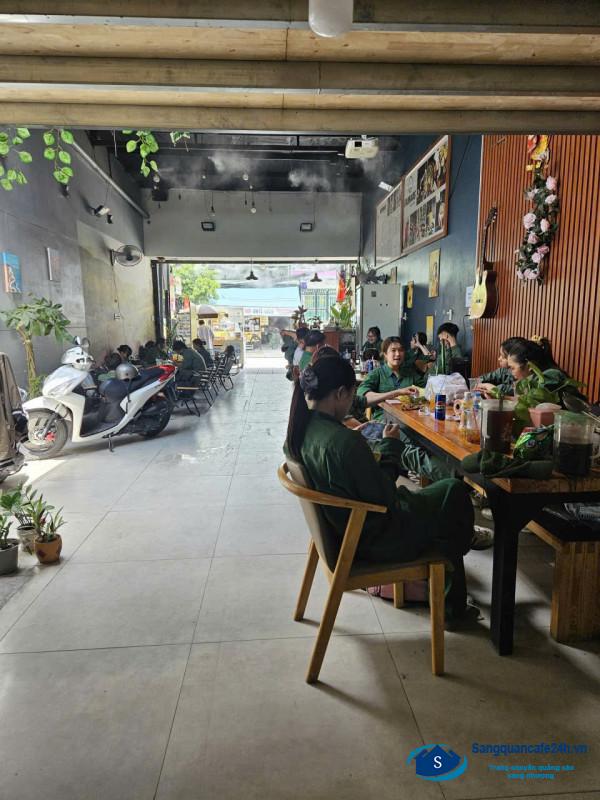 Sang quán cafe