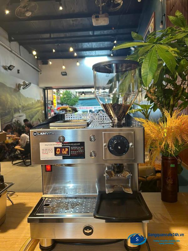 Sang quán cafe