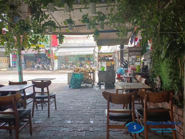 Sang quán cafe
