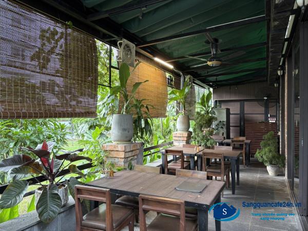 Sang nhà hàng Sang nhà hàng