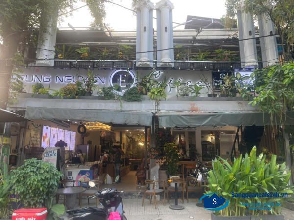 Sang Nhượng Quán Cafe Ở Trung Tâm Quận 7