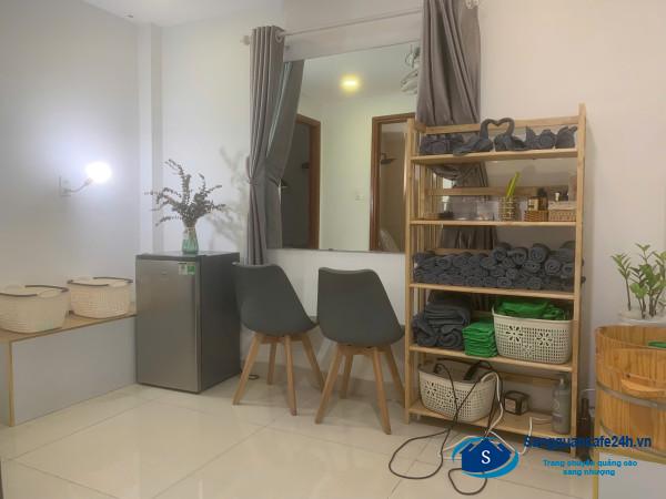 Sang tiệm tóc - nail