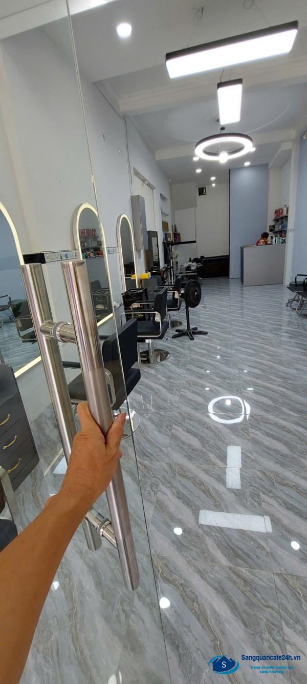 Sang tiệm tóc - nail