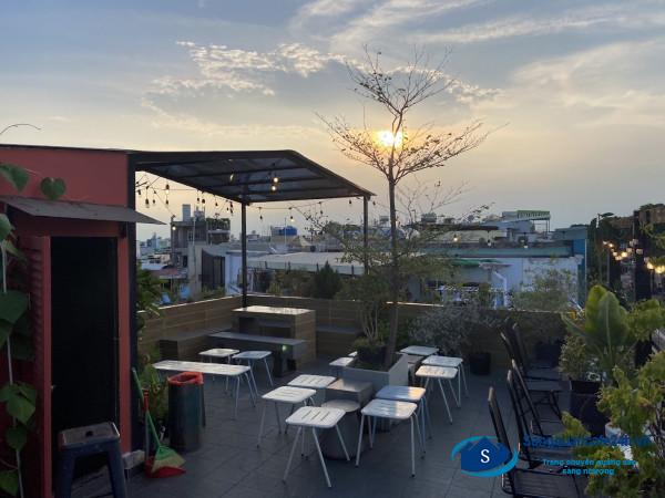 Sang quán cafe