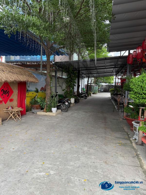 Sang quán cafe