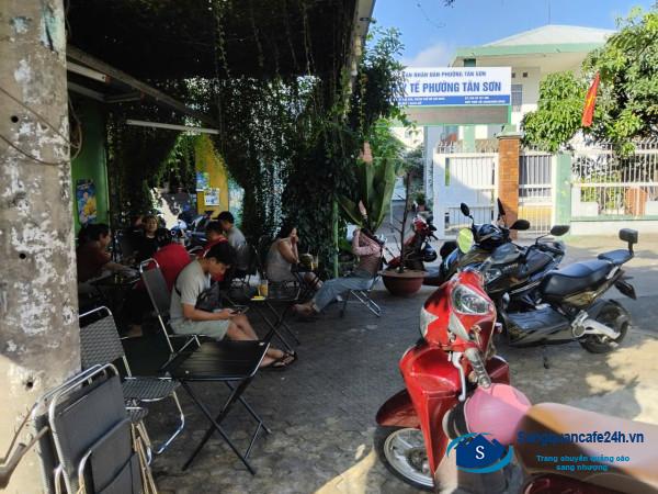 Sang quán cafe