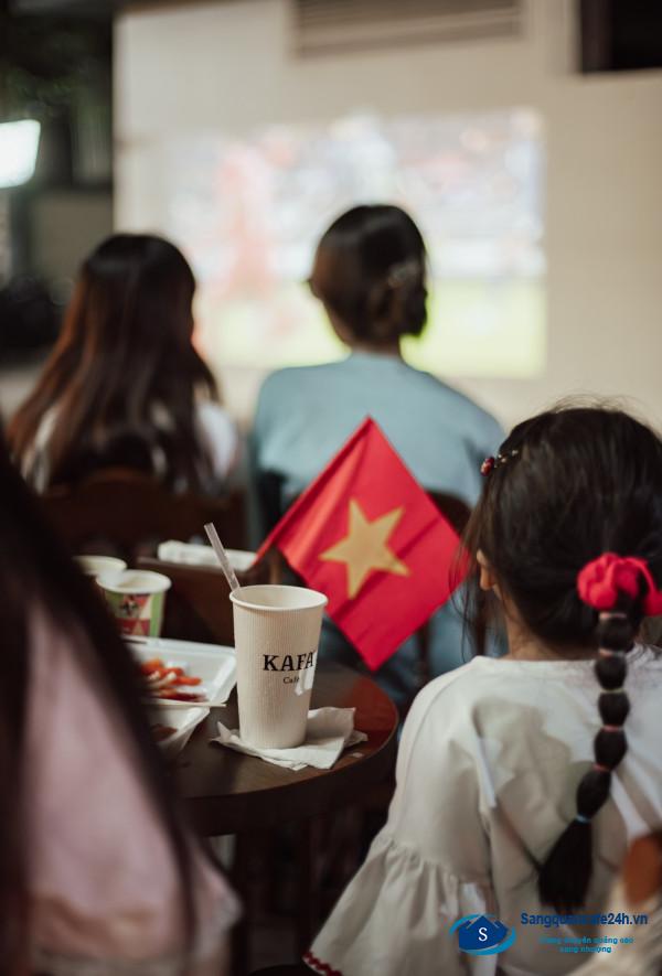 Sang quán cafe