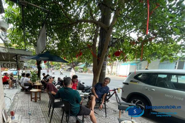 Sang quán cafe