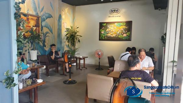 Sang quán cafe