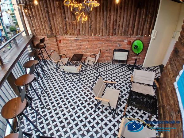 Sang quán cafe